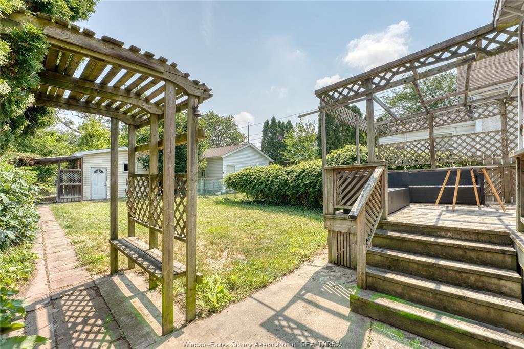 1080 Church, Windsor, ON