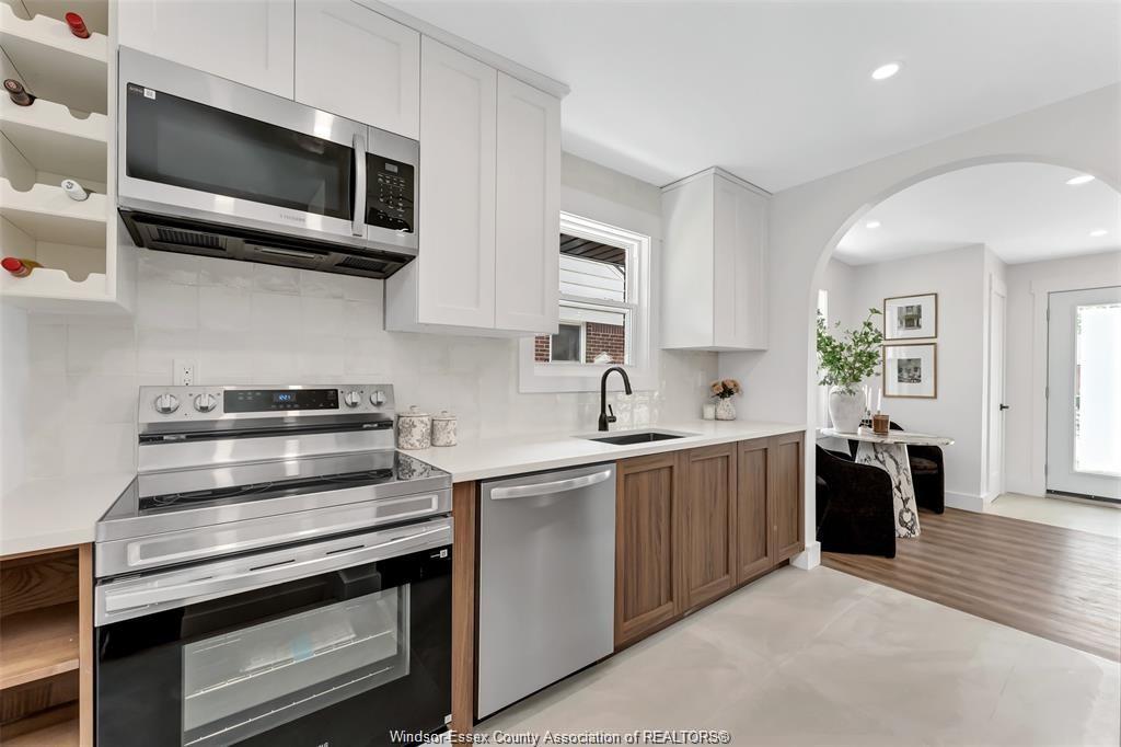994 Isabelle, Windsor, ON