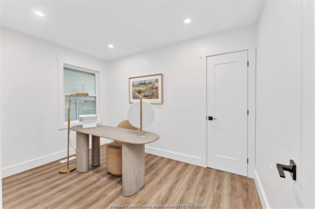 994 Isabelle, Windsor, ON