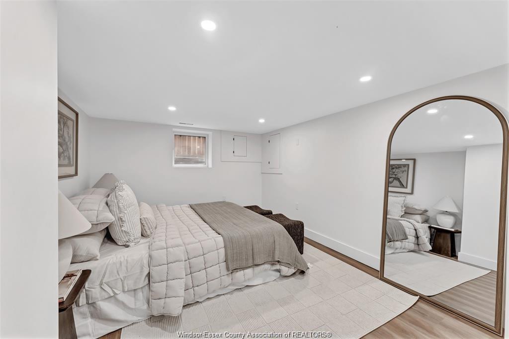 994 Isabelle, Windsor, ON