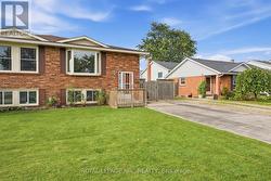 18 NORTHRIDGE DRIVE West Lincoln (Smithville), ON L0R 2A0