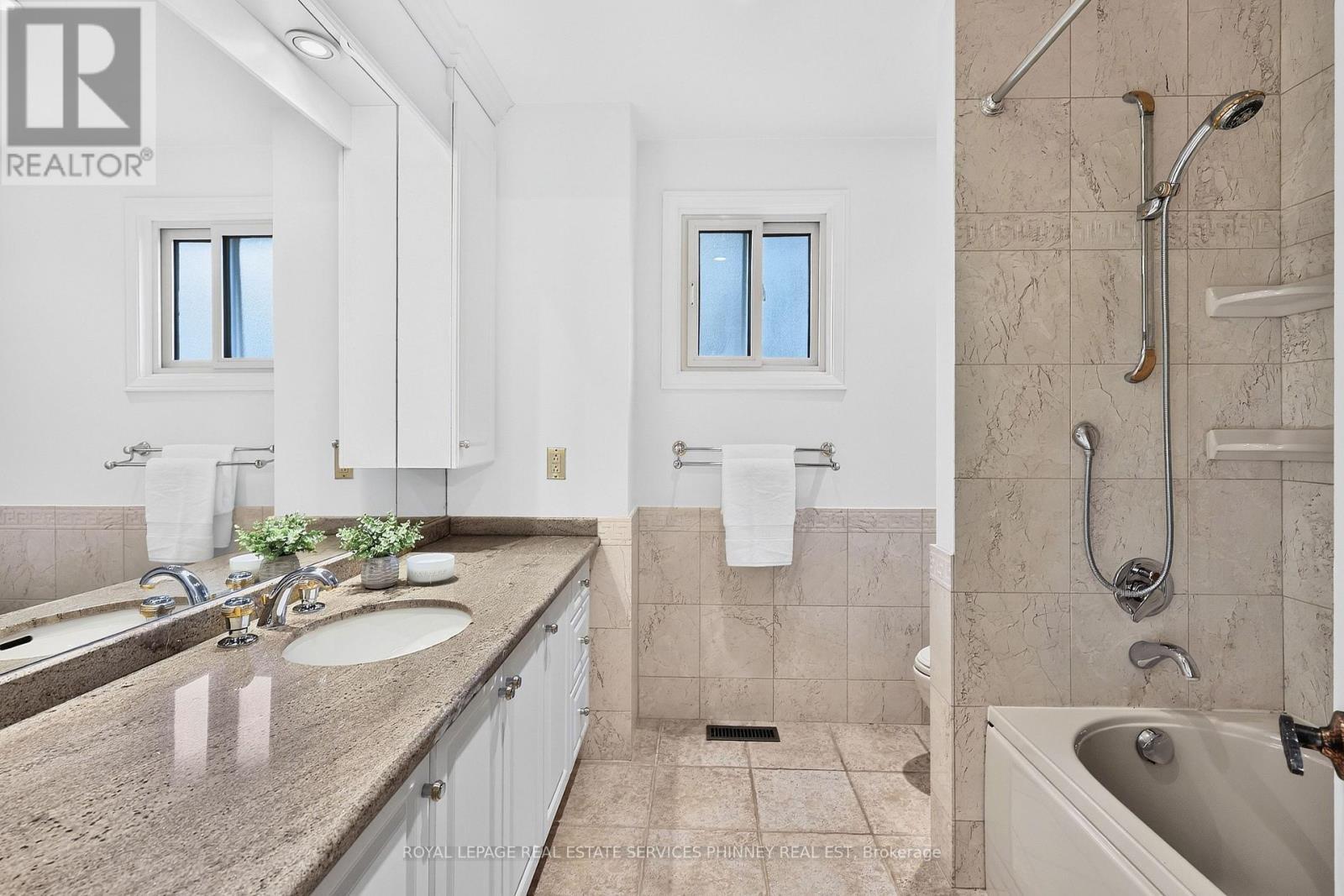 1682 Medallion Court, Mississauga, ON