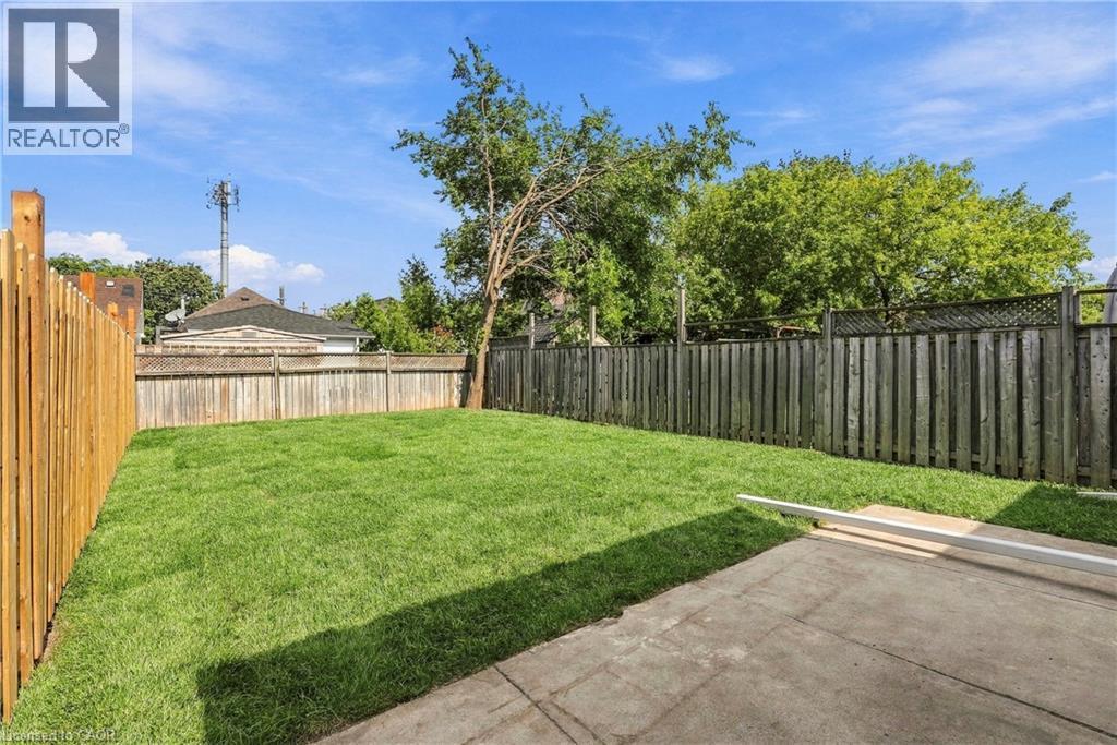 19 Vansitmart Avenue, Hamilton, ON