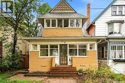 2256 Angus STREET Regina, SK S4T 2A2