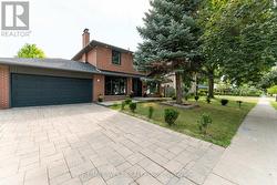 139 REDGRAVE DRIVE Toronto, ON M9R 3V6