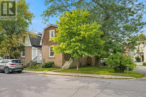 384 BARRIE STREET  Kingston (East Of Sir John A. Blvd), ON K7K 3T4
