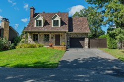 945 Place Thiboutot Sainte-Thérèse, QC J7E 4X9