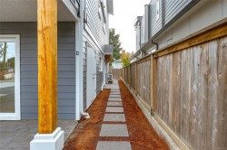 #D-2235 Shelbourne St Victoria, BC V8R 4L2