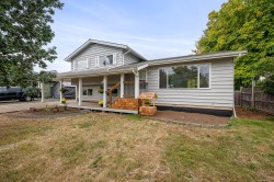 163 James St Parksville, BC V9P 1H9