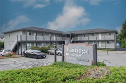 #105-123 Back Rd Courtenay, BC V9N 3W5