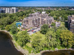 703-4560 Prom. Paton Laval (Chomedey), QC H7W 4W2