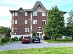 304-14370 Rue Jolicoeur Montréal (Pierrefonds-Roxboro), QC H9H 5M4