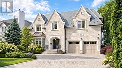 105 ARJAY CRESCENT Toronto, ON M2L 1C6