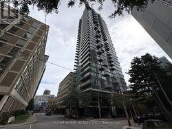 3204 - 75 ST NICHOLAS STREET Toronto, ON M4Y 0A5