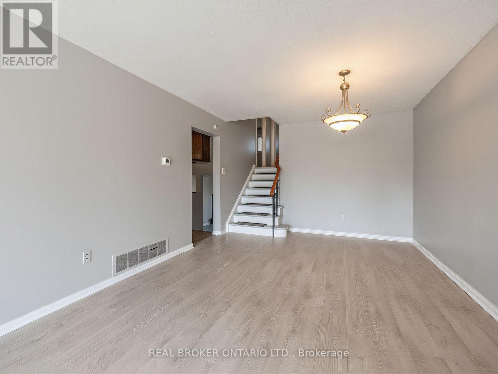 2733 Los Palmas Court, Mississauga, ON
