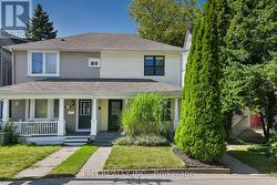 22 CONNAUGHT AVENUE Toronto, ON M4L 2V9