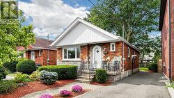 6 ATHLONE ROAD Toronto, ON M4J 4H2