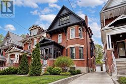 186 GRENADIER ROAD Toronto, ON M6R 1R7