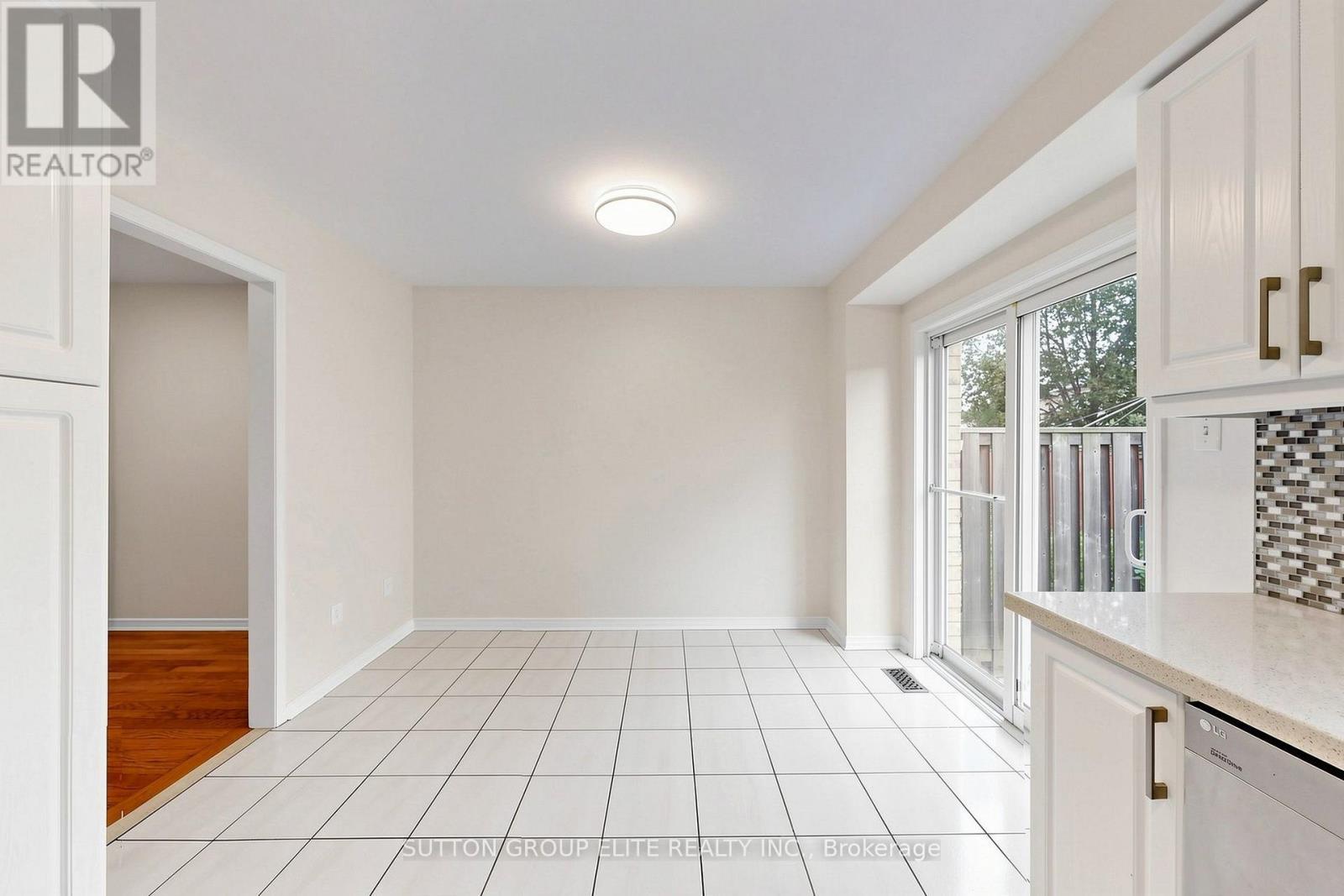 5684 Volpe Avenue, Mississauga, ON