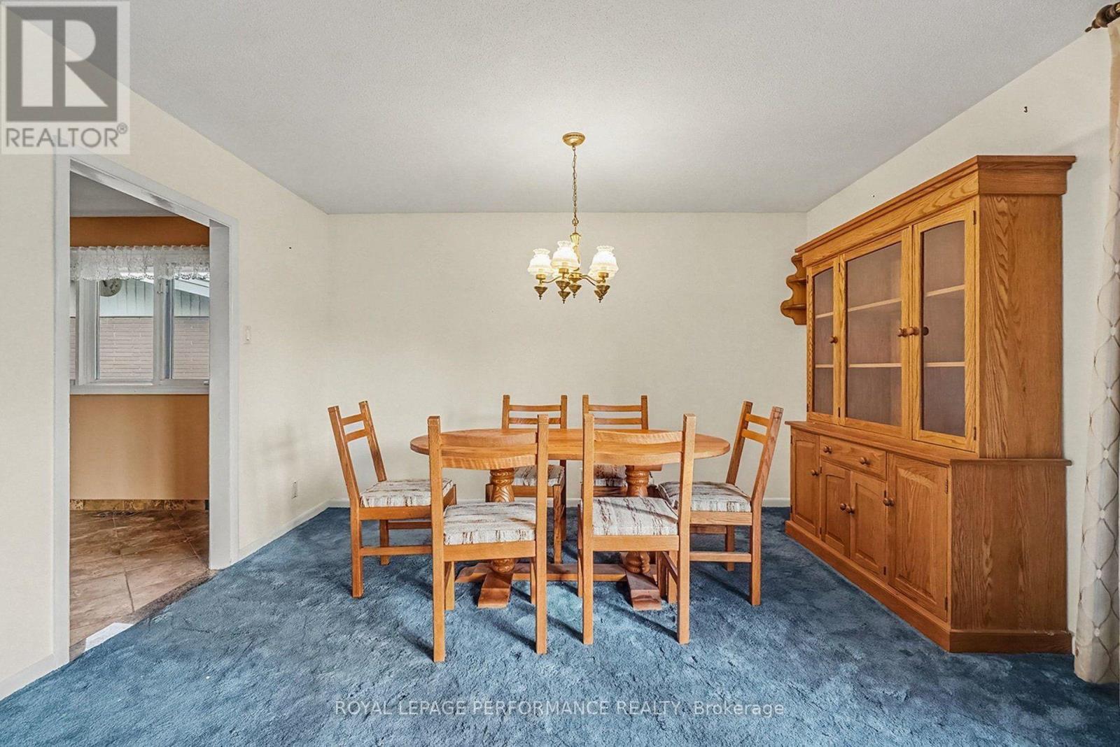 1374 Highgate Road, Ottawa, ON