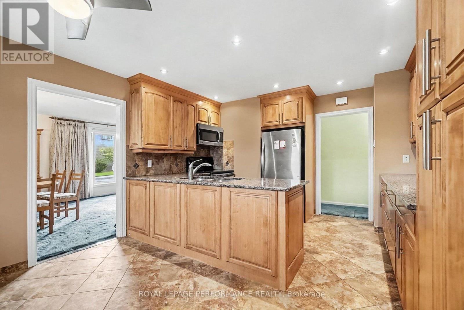1374 Highgate Road, Ottawa, ON
