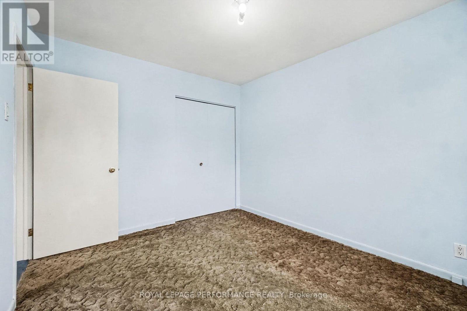 1374 Highgate Road, Ottawa, ON