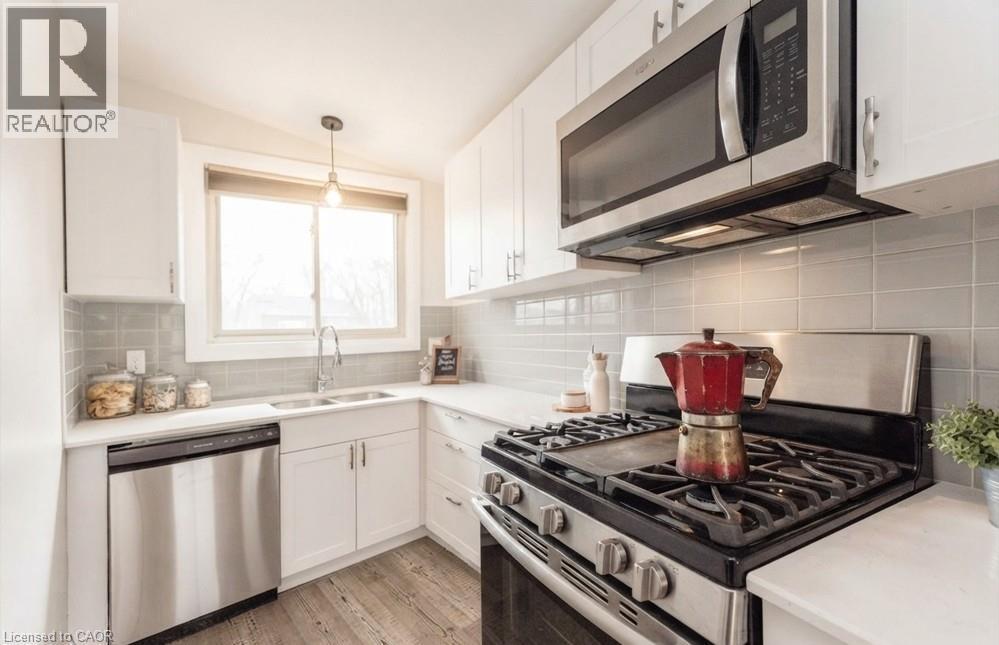 134 Deschene Avenue, Hamilton, ON