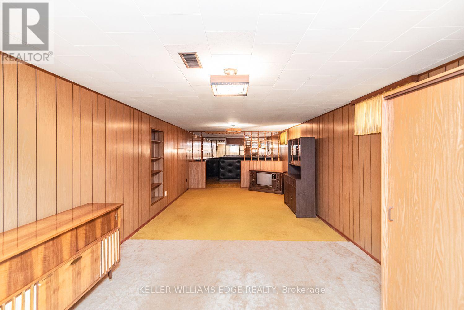 30 Goldfinch Road, Hamilton, ON