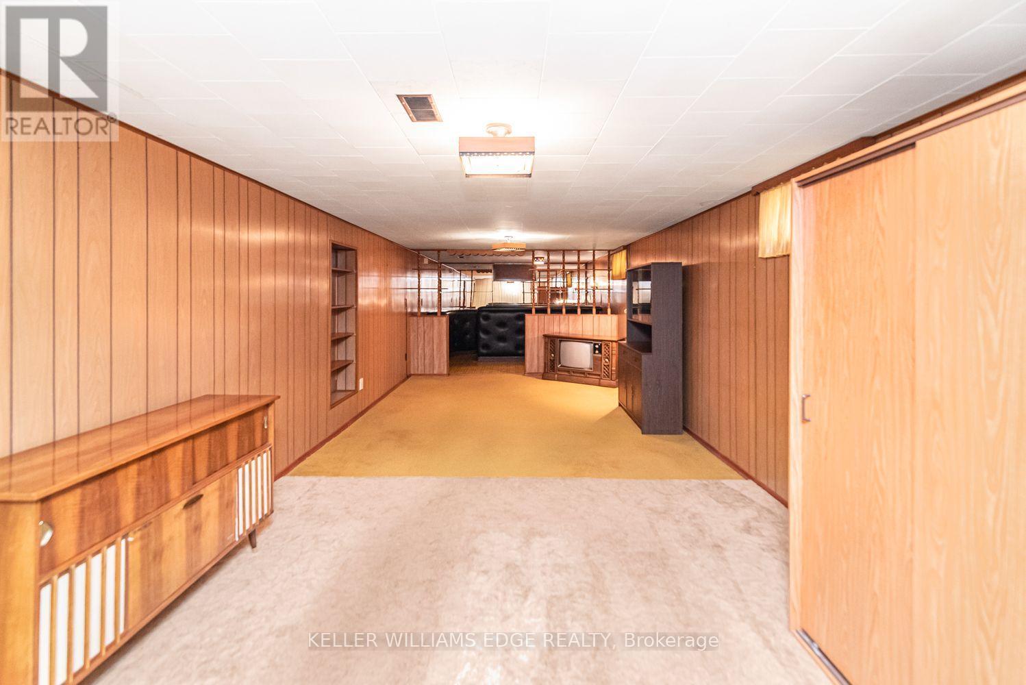 30 Goldfinch Road, Hamilton, ON