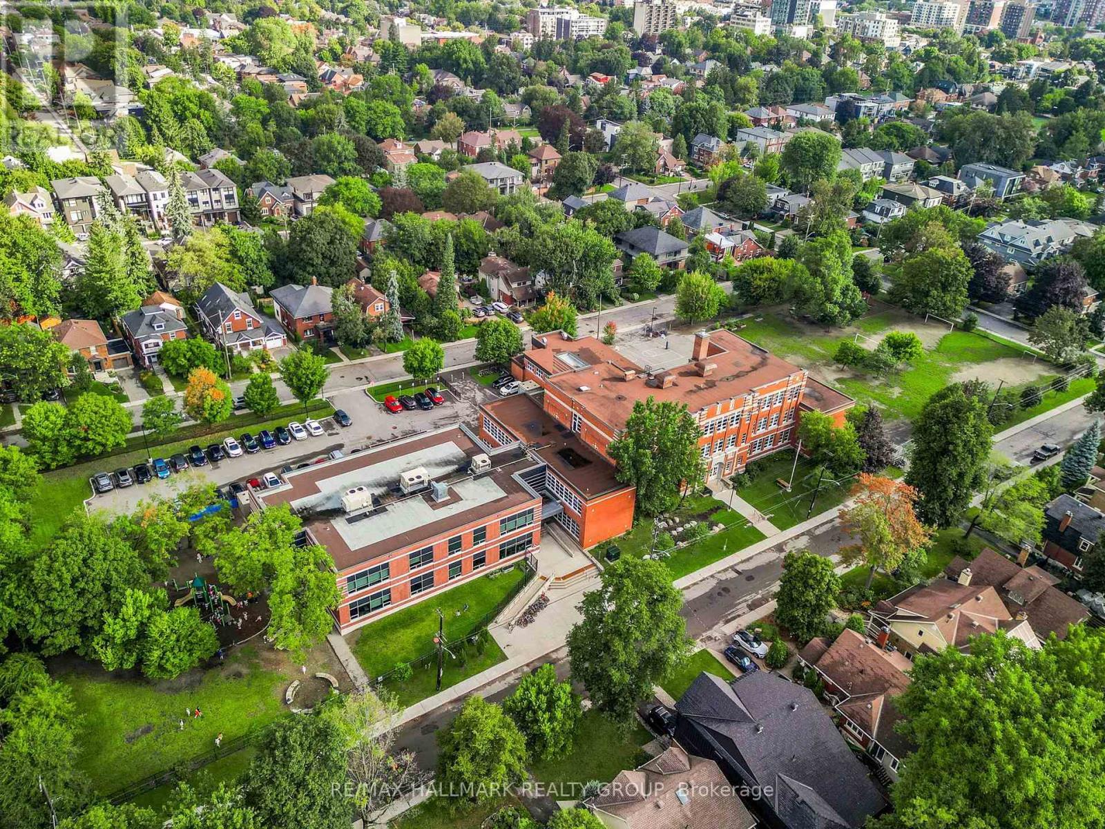Elmdale Public School is only 1 block away! - 201 Faraday Street, Ottawa, ON