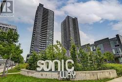 #807 - 6 SONIC WAY Toronto, ON M3C 0P1