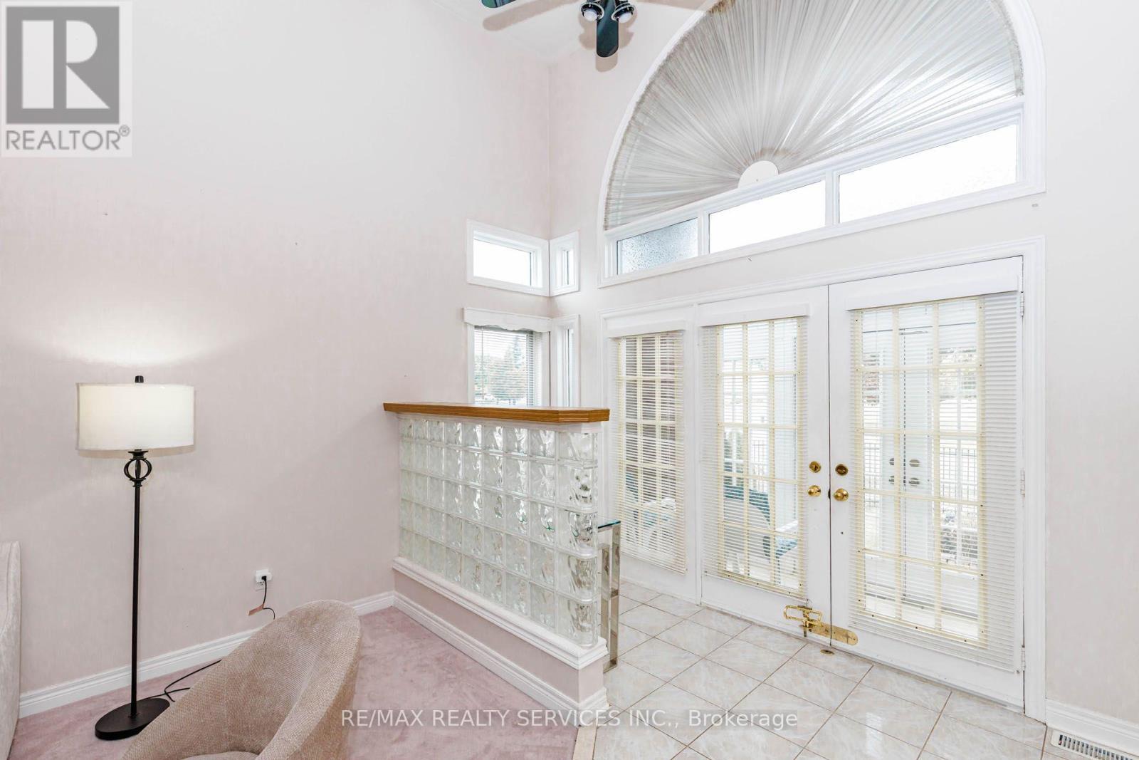 5772 Whitehorn Avenue, Mississauga, ON