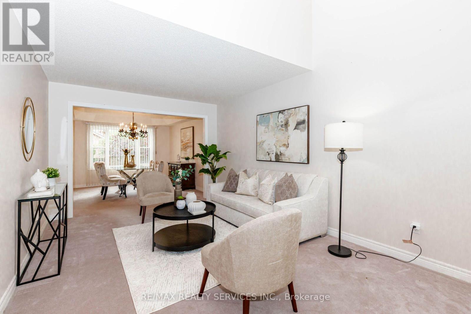 5772 Whitehorn Avenue, Mississauga, ON