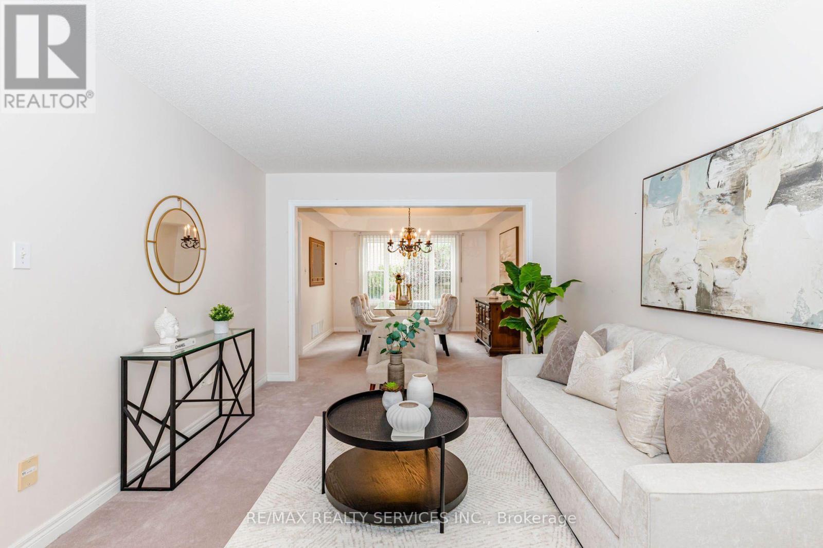 5772 Whitehorn Avenue, Mississauga, ON