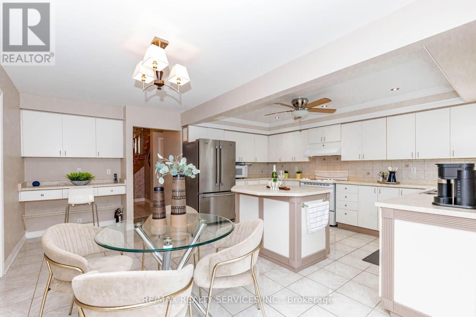 5772 Whitehorn Avenue, Mississauga, ON