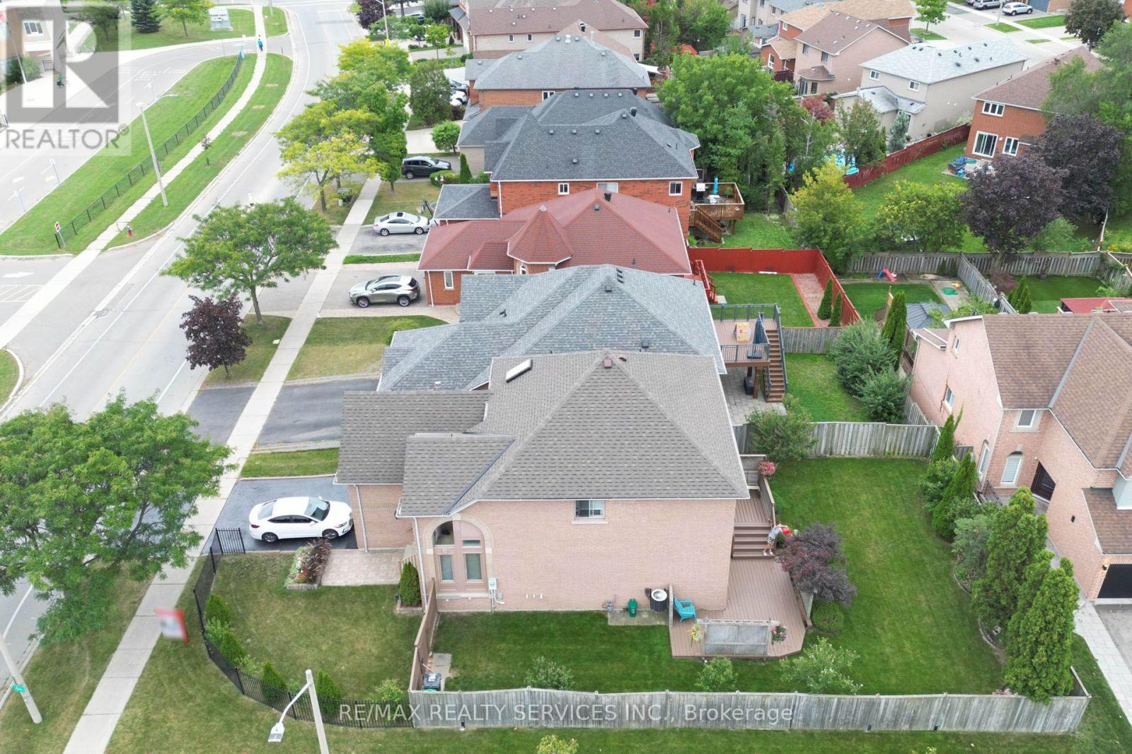 5772 Whitehorn Avenue, Mississauga, ON