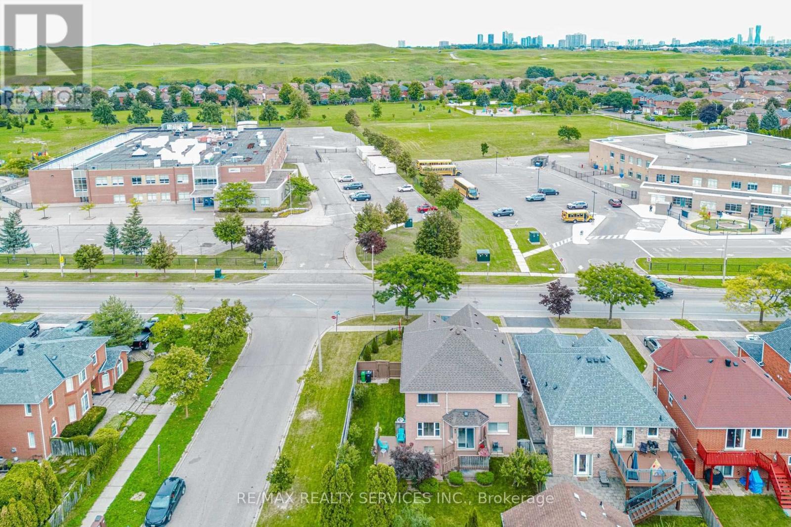 5772 Whitehorn Avenue, Mississauga, ON