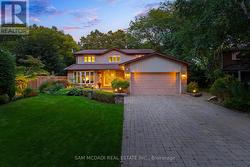 1664 HOWAT CRESCENT Mississauga, ON L5J 4G5