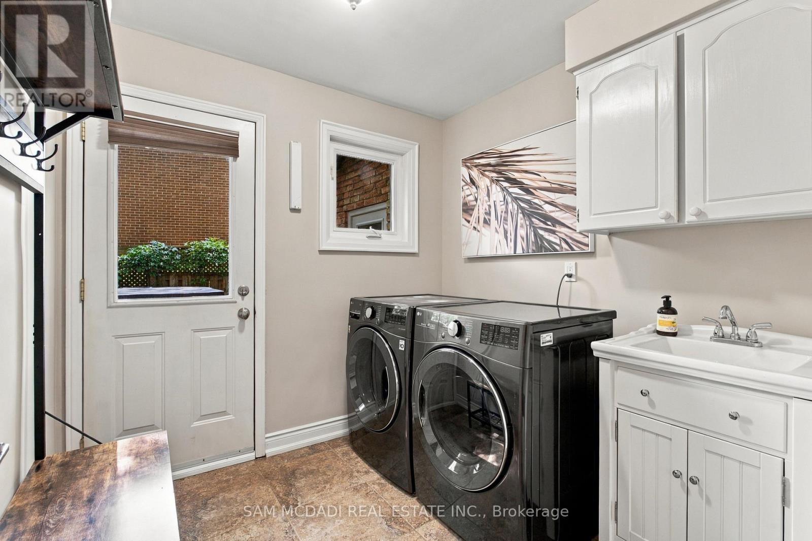 1664 Howat Crescent, Mississauga, ON