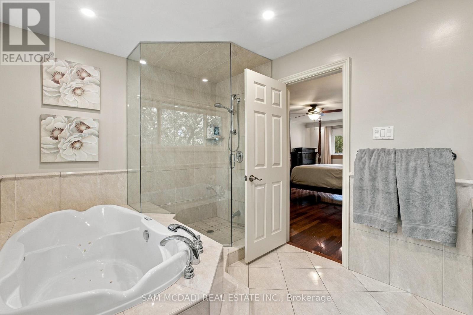 1664 Howat Crescent, Mississauga, ON
