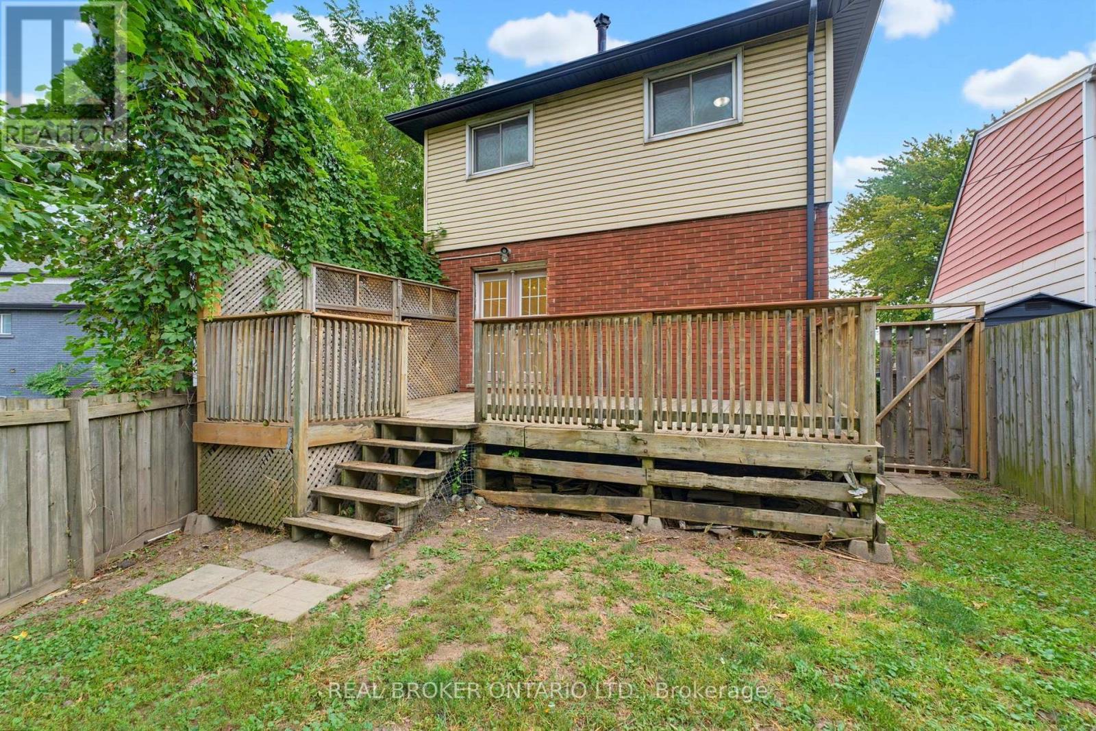 805 Tate Avenue, Hamilton, ON