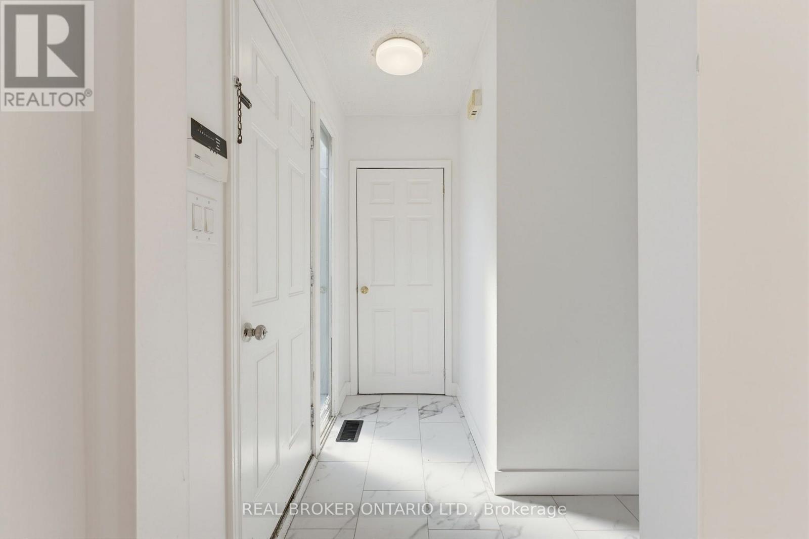 805 Tate Avenue, Hamilton, ON