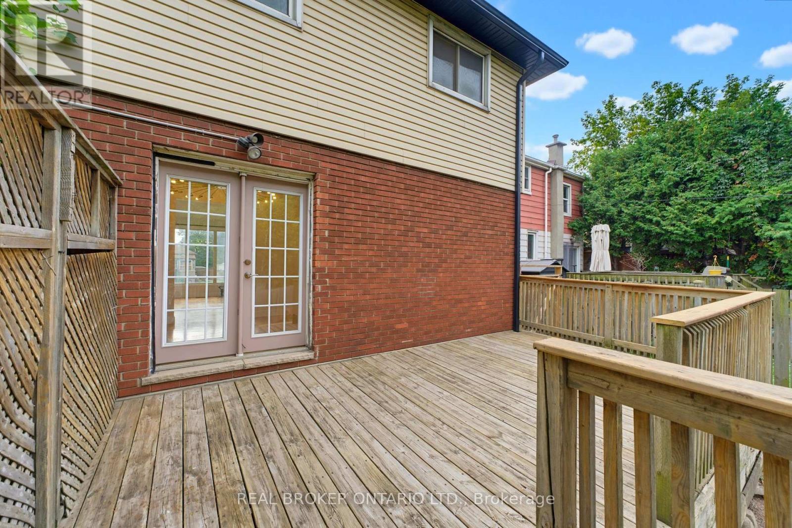 805 Tate Avenue, Hamilton, ON