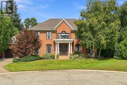 359 SUNNYMEADE DRIVE Hamilton, ON L9G 4L2