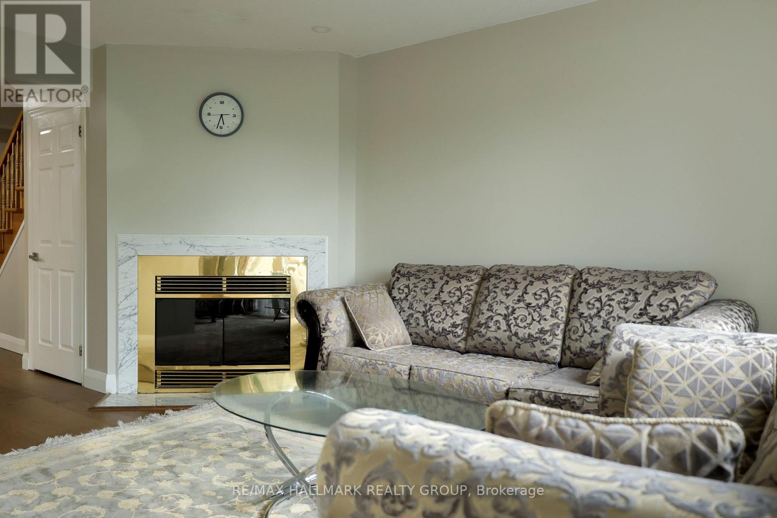 44 Winnegreen Court, Ottawa, ON