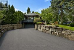 1352 NOCTURNE COURT Mississauga, ON L5H 2L8