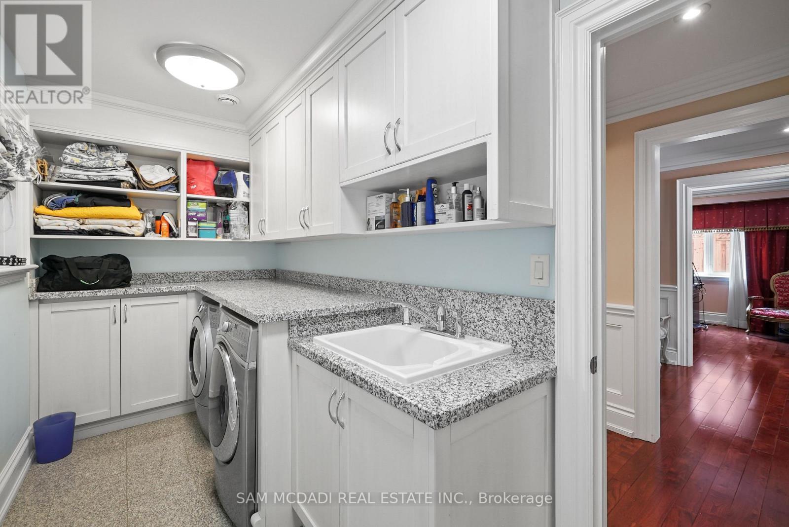 2497 Sharon Crescent, Mississauga, ON