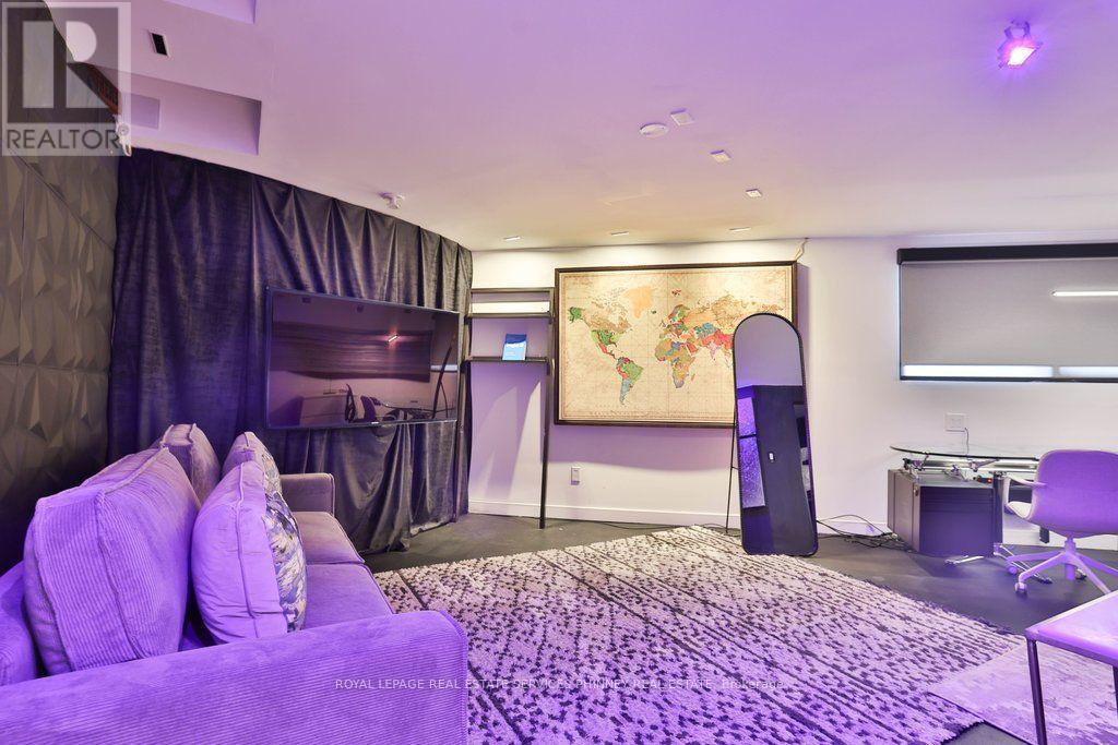 1352 Nocturne Court, Mississauga, ON