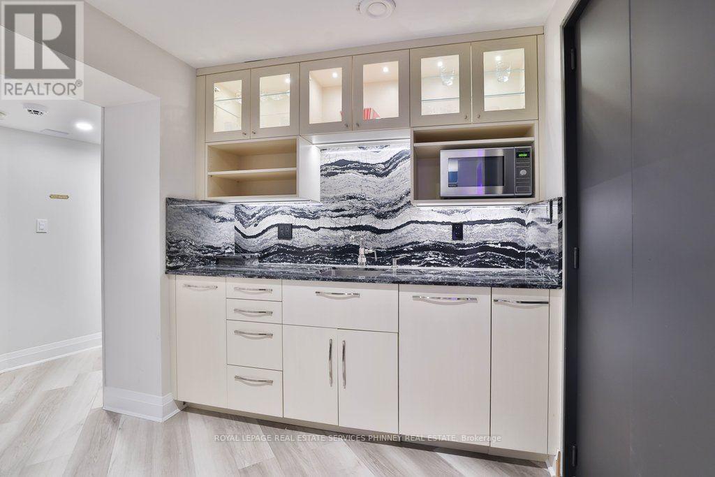 1352 Nocturne Court, Mississauga, ON