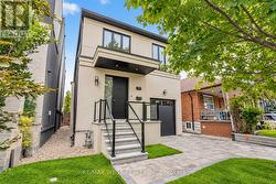 77 ALAMEDA AVENUE Toronto, ON M6C 3W4